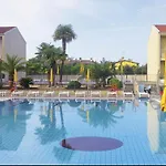 De Lux Swimming Pool, Parking, Garden Apartament