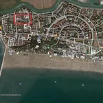 De Lux Swimming Pool, Parking, Garden *