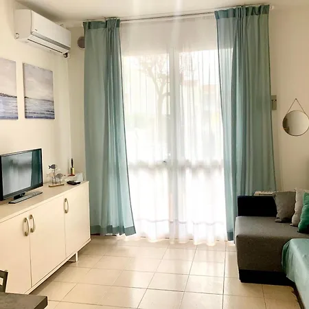 De Lux Swimming Pool, Parking, Garden Apartmán *