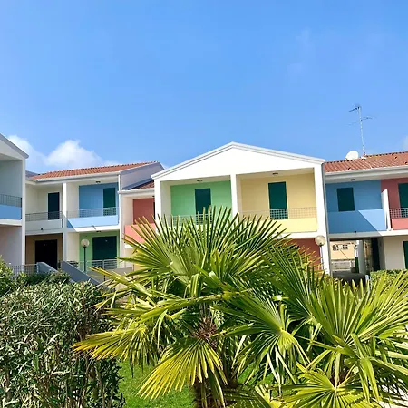 De Lux Swimming Pool, Parking, Garden Caorle