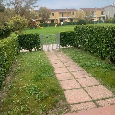 De Lux Swimming Pool, Parking, Garden Καόρλε