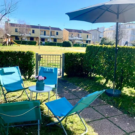 Apartament De Lux Swimming Pool, Parking, Garden