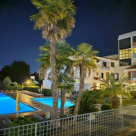 شقة De Lux Swimming Pool, Parking, Garden