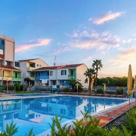 De Lux Swimming Pool, Parking, Garden Διαμέρισμα *